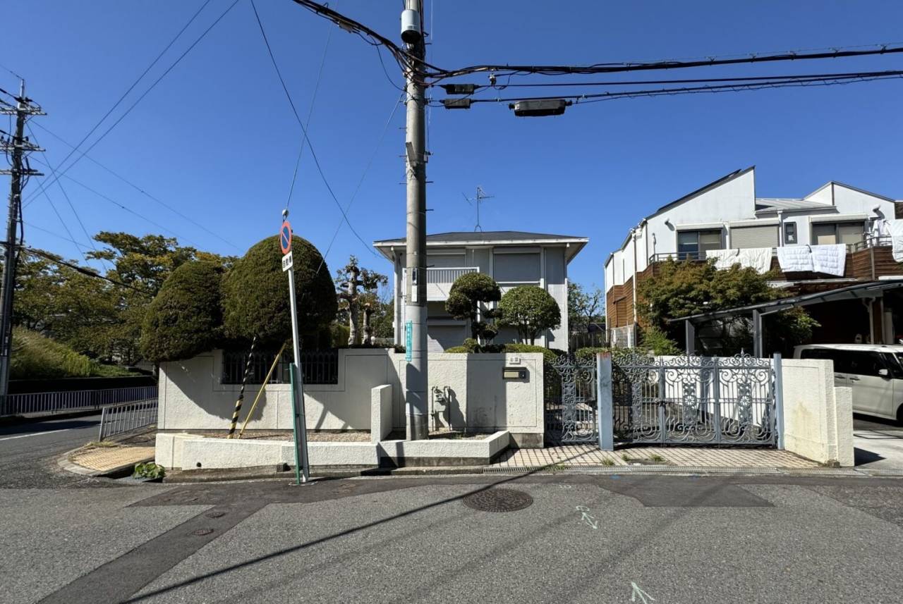 堺市戸建 士業の先生のご紹介からのご成約【成約：堺市南区赤坂台戸建】｜イーアス不動産株式会社